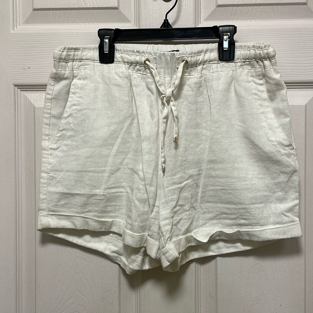 CHARLIE PAIGE | White | Linen Blend | Pull On | Drawstring |Gold Accents |Size S